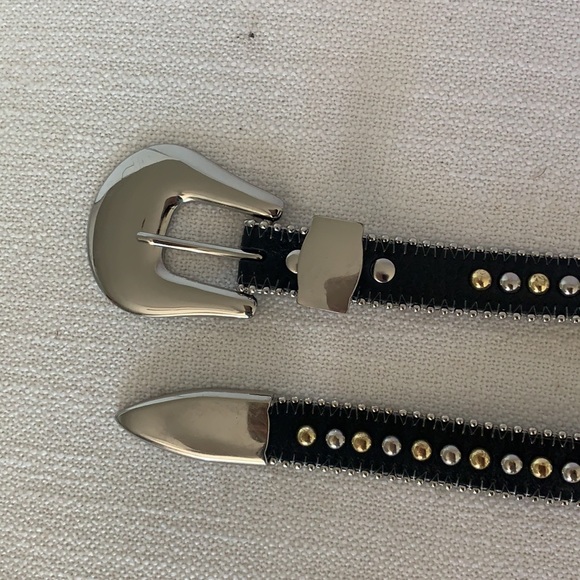 B-low the belt Barcelona - Picture 4 of 5